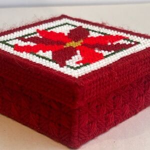 Plastic Canvas Poinsettia 6 Coaster Set With Box Handmade Needlecraft